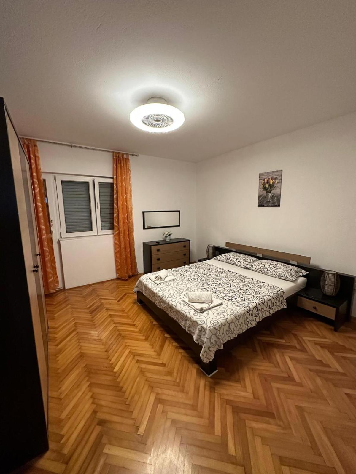 Stone Sun Apartment Kastela Exterior photo