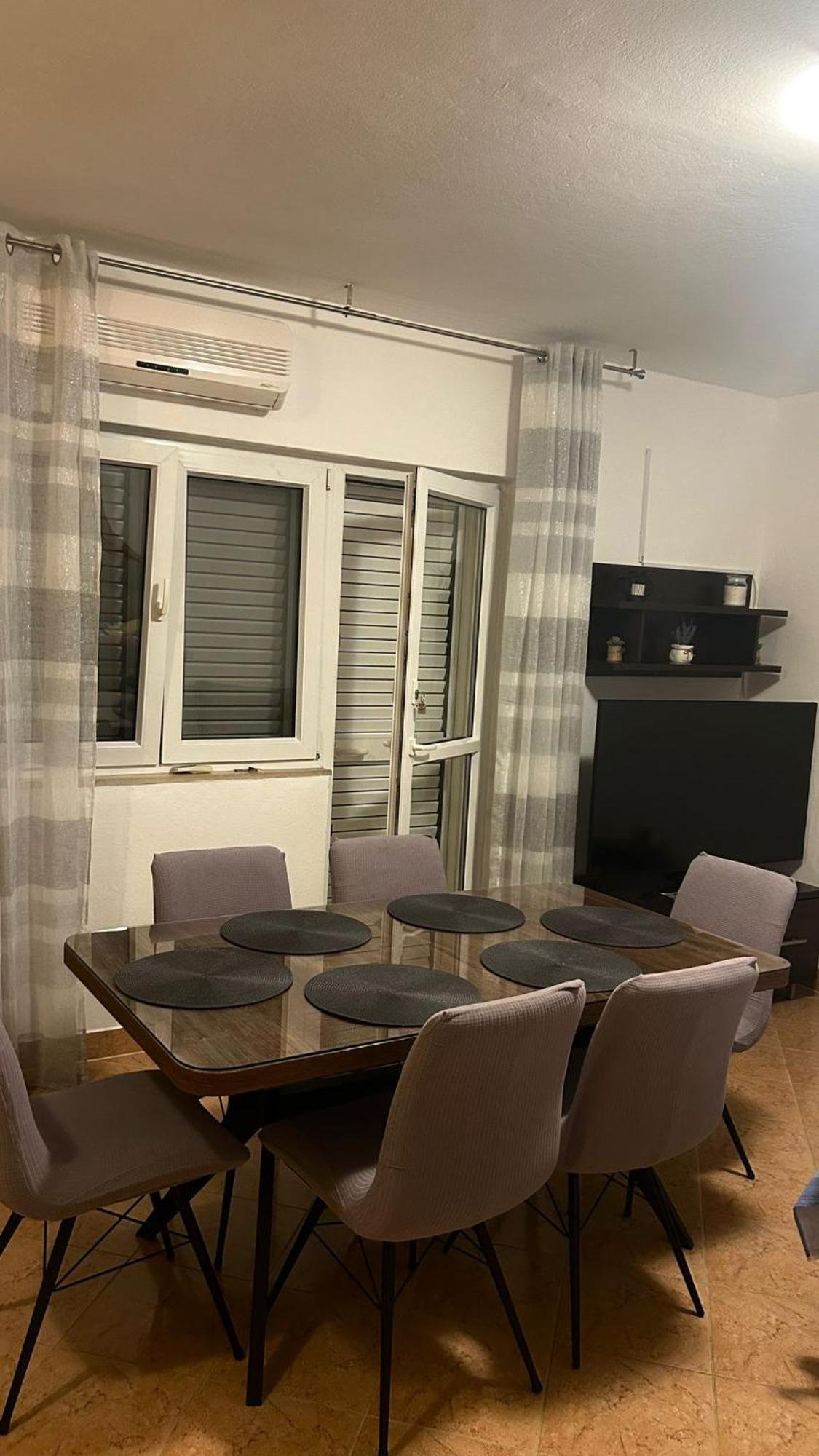 Stone Sun Apartment Kastela Exterior photo