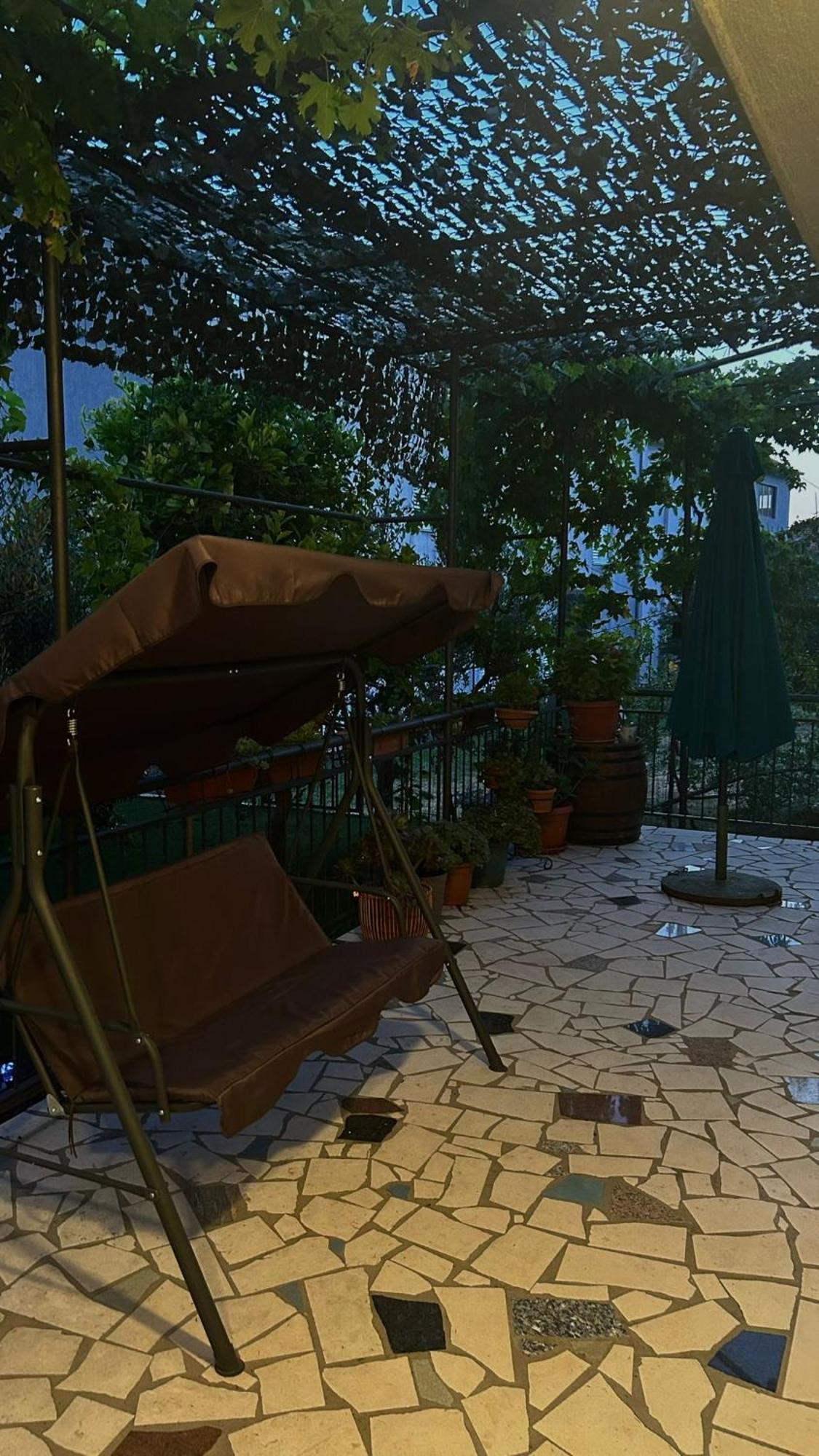 Stone Sun Apartment Kastela Exterior photo